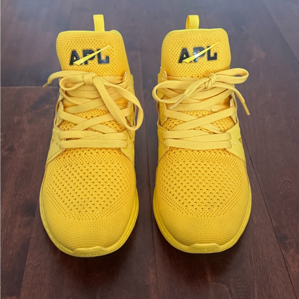 APL Renault (F1) Running Ascend Sneakers -